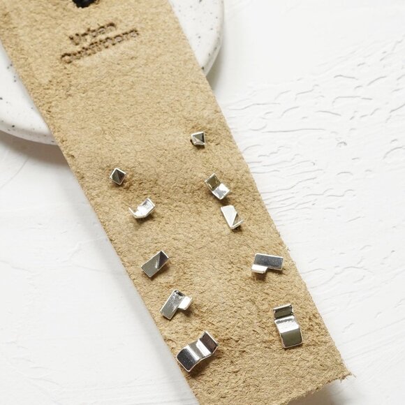 4/$25 Urban Outfitters Phoenix 3D Post Earring Set - Picture 1 of 5